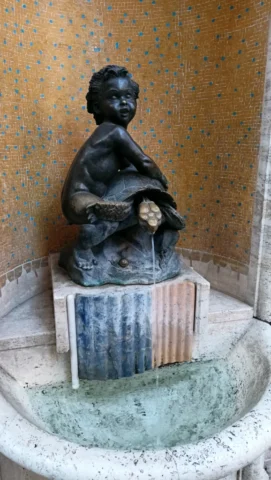 Fonte della Contrada della Tartuca, Siena